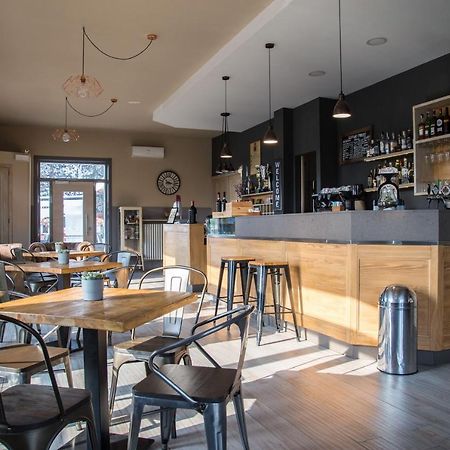Locanda La Castellana Castello d'Agogna ภายนอก รูปภาพ